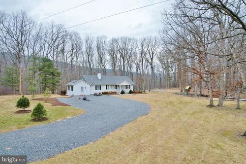 67 Plum Tree Ln, FORT VALLEY, VA, 22652-3218 | Card Image