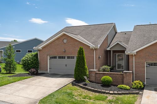 1861 Quarry Oaks Dr, Florence, KY, 41042-5701 | Card Image