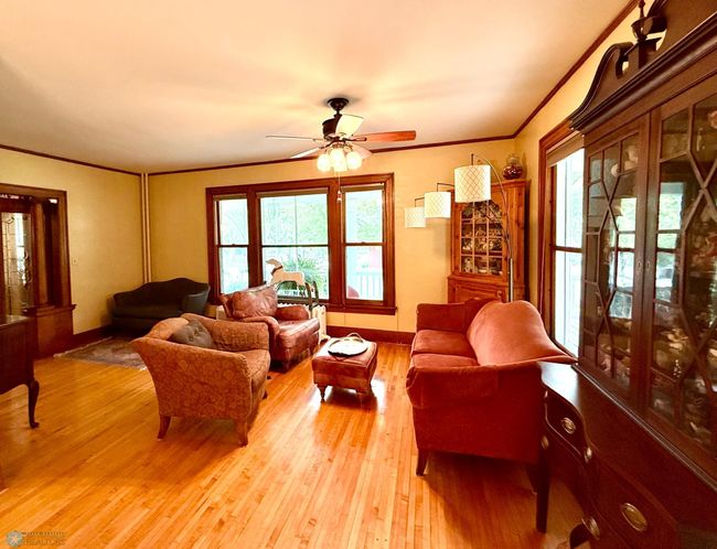 Formal Living Room | Image 9