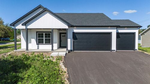 504 Village Ln, Ripon, WI, 54971-2707 | Card Image
