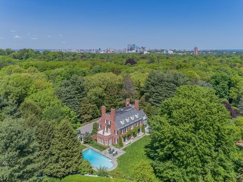 71 Sears Rd, Brookline, MA, 02445-7409 | Card Image