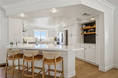 656 7th St, Hermosa Beach, CA, 90254 | Card Image