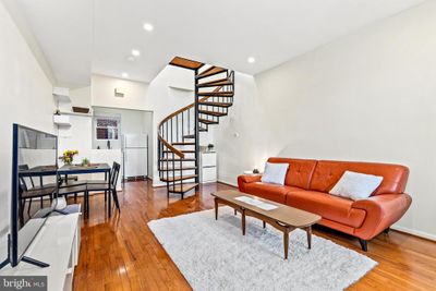 704 I Street Se, House other with 2 bedrooms, 2 bathrooms and null parking in WASHINGTON DC | Image 2