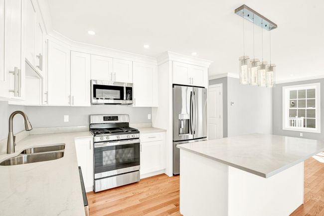 2-2 - 11-2 Porch Light Dr, Condo with 3 bedrooms, 3 bathrooms and null parking in Dover NH | Image 12