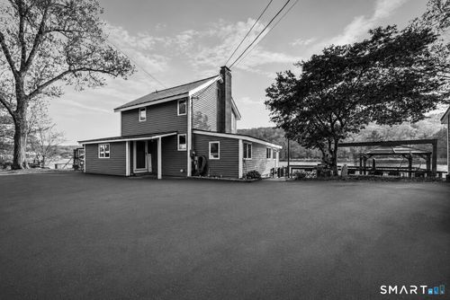 3 Roosevelt Dr, Seymour, CT, 06483-2116 | Card Image