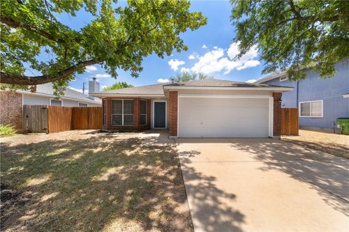 1901 Hollow Tree Blvd, Round Rock, TX, 78681-2867 | Card Image