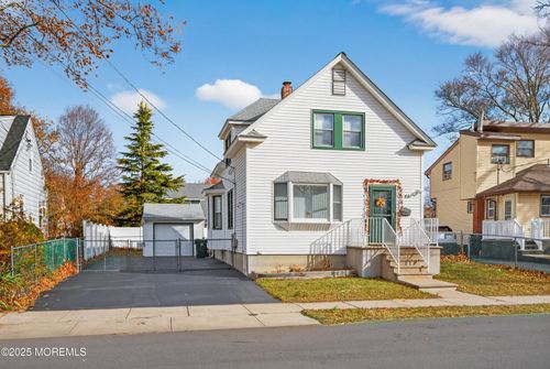 45 8th St, Hazlet Township, NJ, 07734-3039 | Card Image