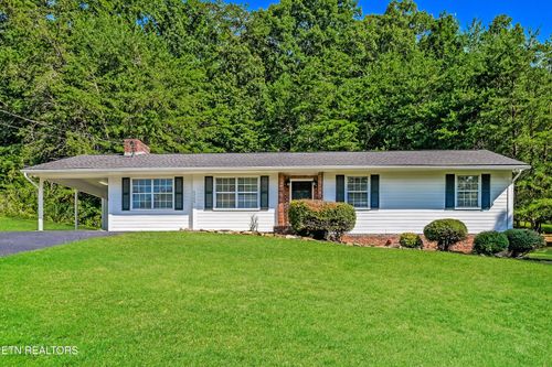 6704 Bay Circle Dr, Knoxville, TN, 37918-9125 | Card Image