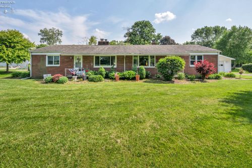 5214 Homegardner Rd, Castalia, OH, 44824-9421 | Card Image