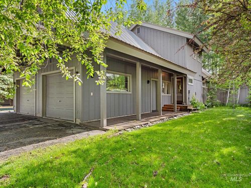 1658 Timber Cir, Mccall, ID, 83638-1018 | Card Image