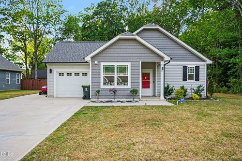 11 Korea St, Franklinton, NC, 27525-1244 | Card Image