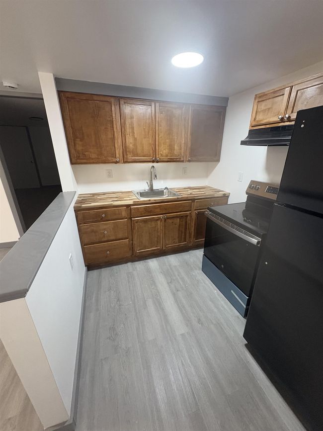 38 Cottage St, Home with 0 bedrooms, 0 bathrooms and null parking in Rutland VT | Image 11