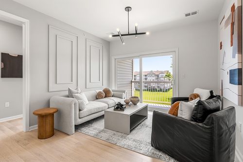 411-5 Peters Farm Way, Westborough, MA, 01581-1261 | Card Image