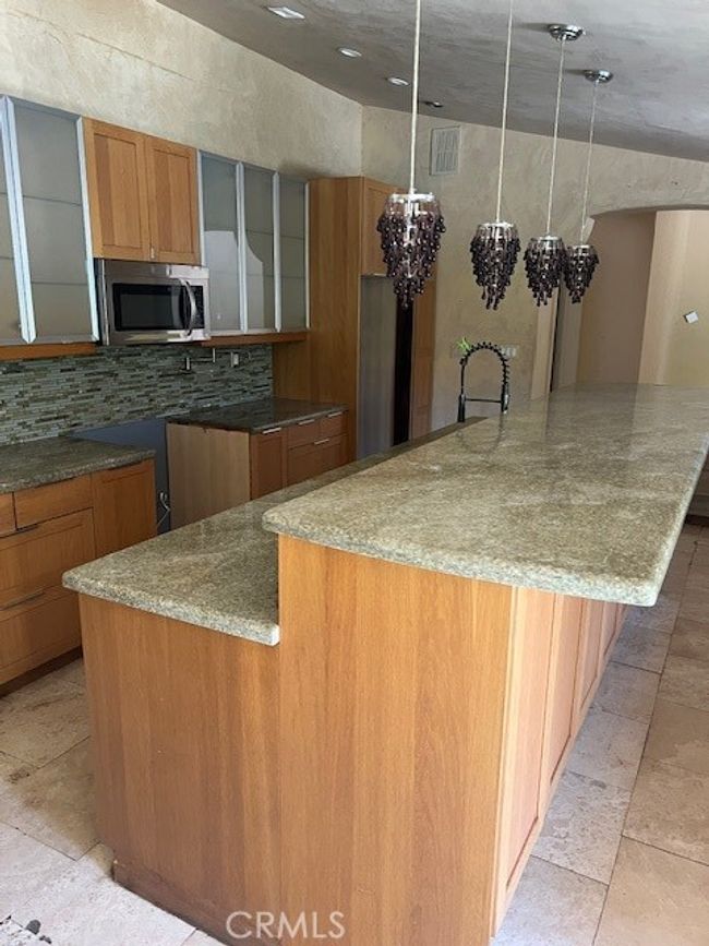 14720 Valerio St, House other with 5 bedrooms, 4 bathrooms and 2 parking in Van Nuys CA | Image 4