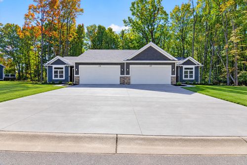 38-120 Creek Drive, Hart, MI, 49420 | Card Image