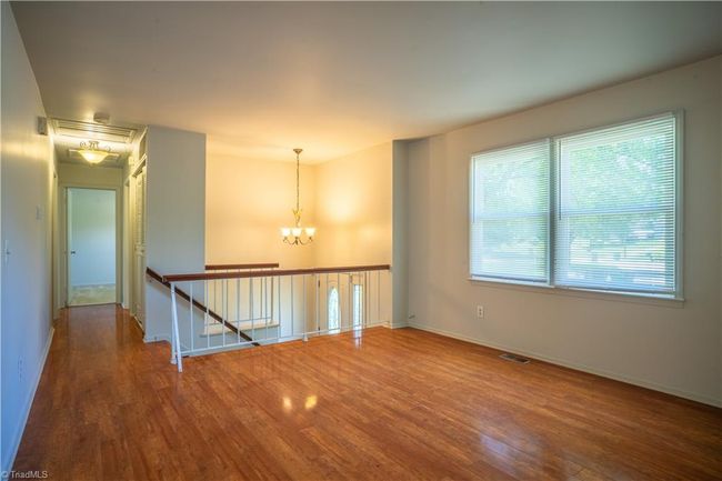 3228 W Loftyview Ct, House other with 4 bedrooms, 2 bathrooms and null parking in High Point NC | Image 5