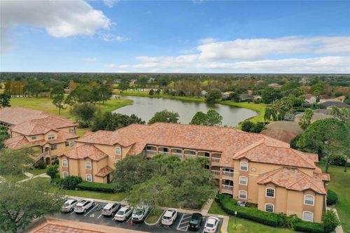 apt-713-13941 Fairway Island Dr, ORLANDO, FL, 32837-5255 | Card Image