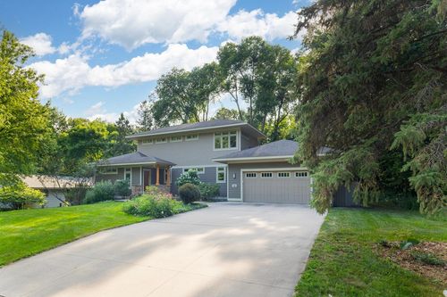9340 Cedar Forest Rd, Eden Prairie, MN, 55347-3703 | Card Image