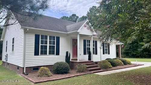 2221 Banks School Rd, Kinston, NC, 28504-8904 | Card Image