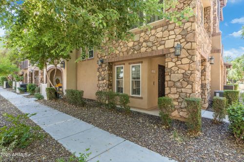 8-2450 E Roma Ave, Phoenix, AZ, 85016-4973 | Card Image