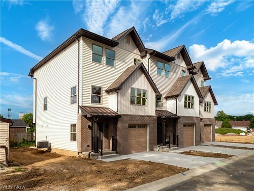 1-3274 Warren Road, Cleveland, OH, 44111 | Card Image
