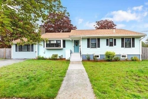 11 Countryside Ln, Marblehead, MA, 01945-2036 | Card Image