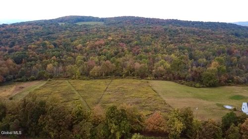 185 State Line Rd, Hoosick Falls, NY, 12090-5503 | Card Image