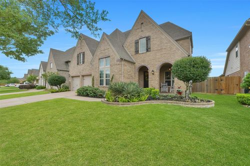 911 Ember Hills Ln, Friendswood, TX, 77546-3359 | Card Image