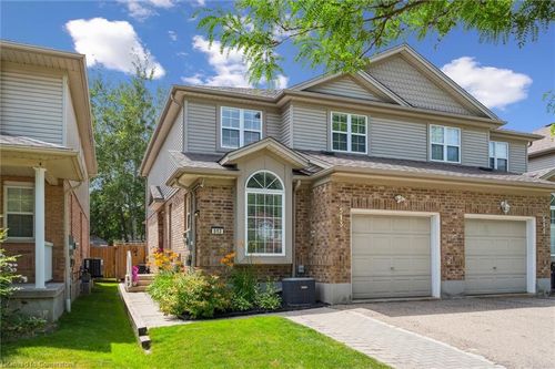 513 Dansbury Dr, Waterloo, ON, N2K4K8 | Card Image