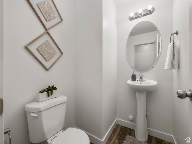 Guest bath main level | Image 12