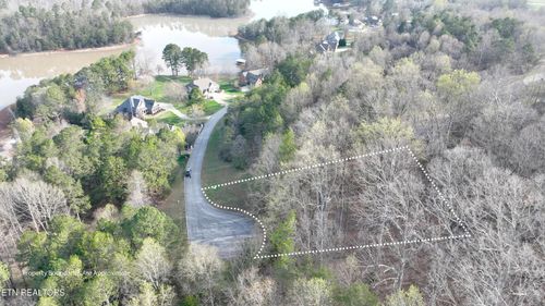 765 Wood Duck Dr, Vonore, TN, 37885-2045 | Card Image