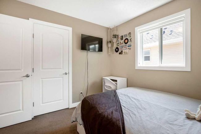 5 Drake Landing Loop, House detached with 3 bedrooms, 2 bathrooms and 5 parking in Okotoks AB | Image 28