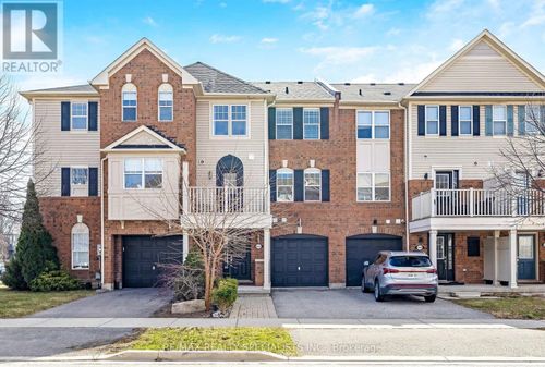 3032 Drumloch Avenue, Oakville (BC Bronte Creek), ON, L6M5H8 | Card Image
