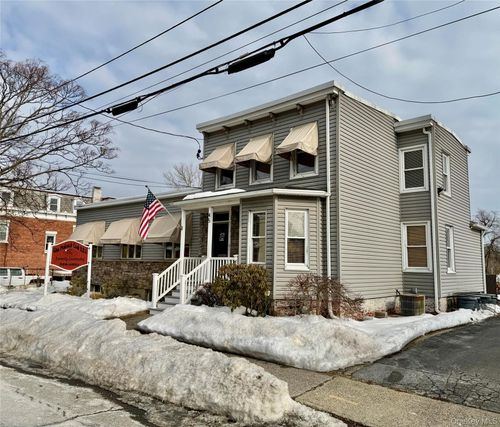 45 Quassaick Ave, New Windsor, NY, 12553-6713 | Card Image