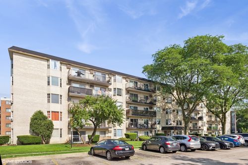 unit-418-5506 Lincoln Ave, Morton Grove, IL, 60053-3435 | Card Image