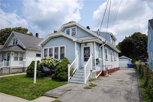 226 Townsend St, Rochester, NY, 14621-2340 | Card Image