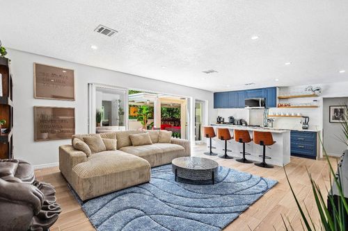 2041 Ne 30th St, Fort Lauderdale, FL, 33306-1233 | Card Image