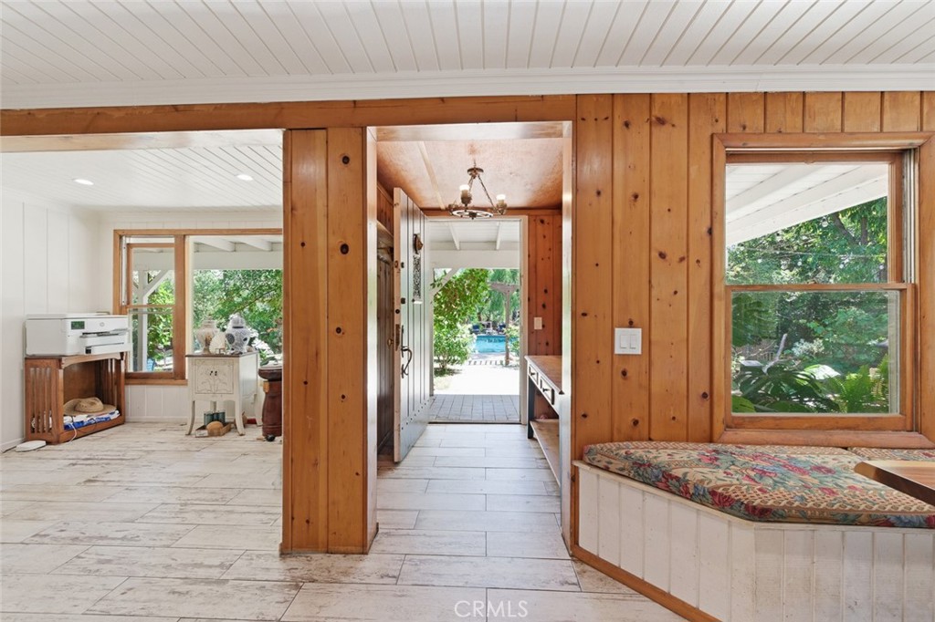 Residential in Sunland 3