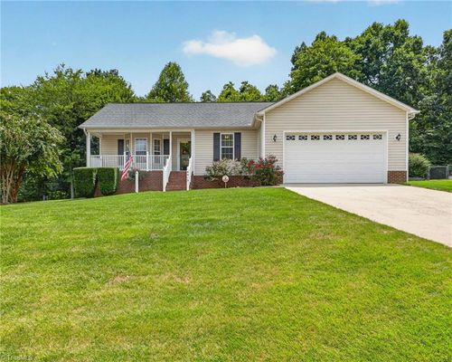 4913 Creeks Crossing Rd, Asheboro, NC, 27205-9641 | Card Image