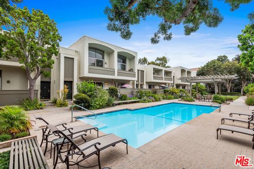 unit-j-13236 Fiji Way, Marina del Rey, CA, 90292-7062 | Card Image