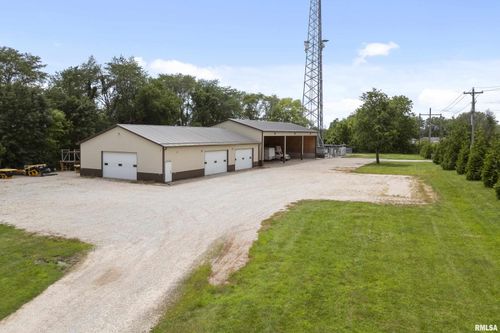 2710 207th St N, Port Byron, IL, 61275-9649 | Card Image