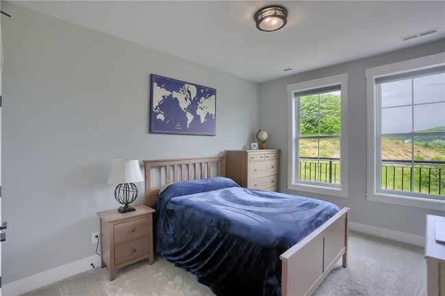 302 Highpointe Dr, Townhouse with 4 bedrooms, 3 bathrooms and 2 parking in Seven Fields Boro PA | Image 39