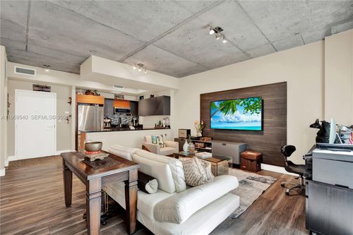 110-3449 Ne 1st Ave, Miami, FL, 33137-4069 | Card Image