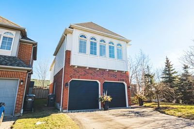 2790 Galleon Cres, House other with 4 bedrooms, 3 bathrooms and 8 parking in Mississauga ON | Image 2