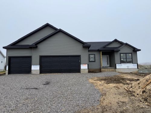 4710 Wild Horse Dr, Cedar Falls, IA, 50613-8347 | Card Image