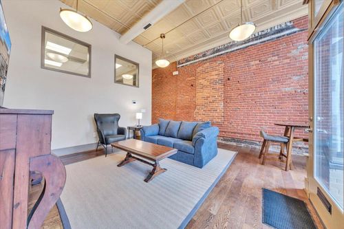 20 Kirk Ave Sw, Roanoke, VA, 24011-1704 | Card Image