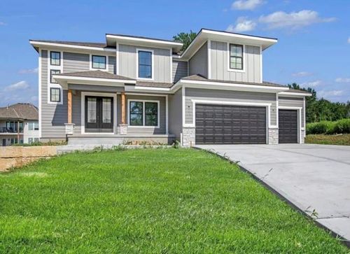 3221 Sw Saddelbred Ter, Lee's Summit, MO, 64082-2223 | Card Image