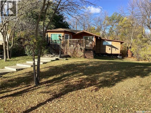 704 Grove Ave, Saskatchewan Beach, SK, S0G1A1 | Card Image