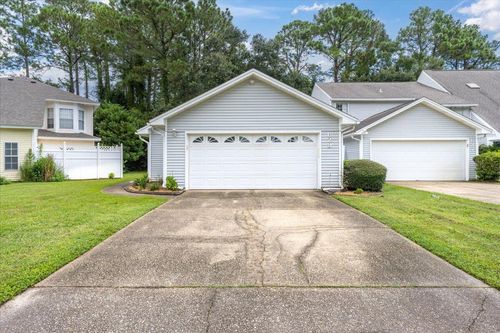 629 Emerald Ln, Fort Walton Beach, FL, 32547-1475 | Card Image