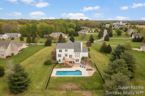 88 Summerwyn Dr, Caledonia, MI, 49316-9253 | Card Image